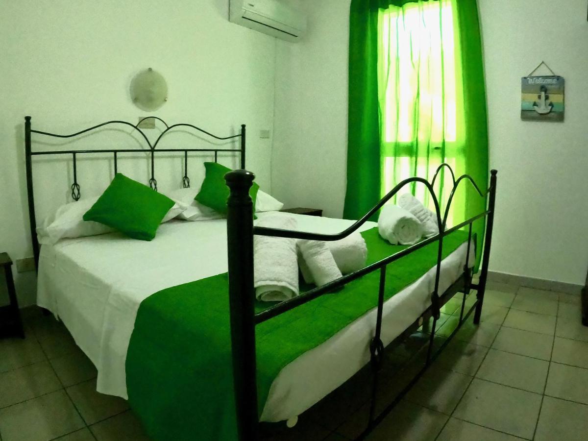 La Bussola Hotel Porto Palo Ngoại thất bức ảnh